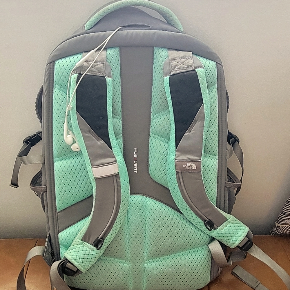 The North Face Backpack - gray/teal - used